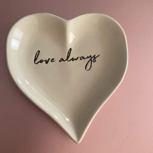 Tag “Love Always” Ceramic Heart Shape Trinket Dish - Picture 6 of 16